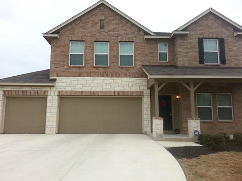 809 Hometown Pkwy, Kyle, TX, 78640-5829 | Card Image