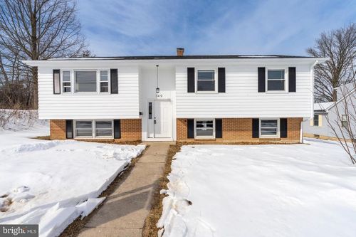 149 W Myrtle St, LITTLESTOWN, PA, 17340-1115 | Card Image