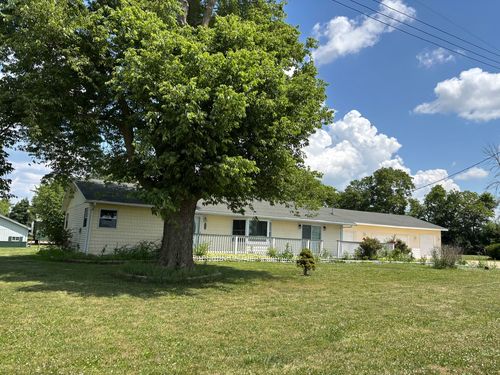 3667 Arthesia Street E, Armstrong, IL, 61812 | Card Image