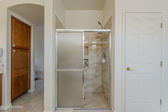 Master Walk In Shower | Image 25