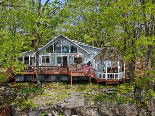 18392 Quinn Drive, Orleans, NY, 13640 | Card Image