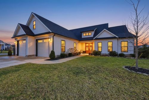 110 Classic Ct, Versailles, KY, 40383-2069 | Card Image