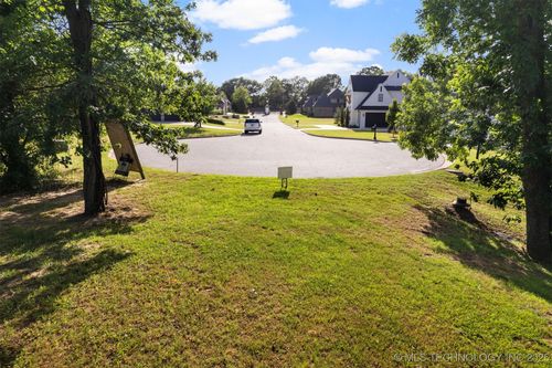 3829 E 103rd Pl, Tulsa, OK, 74137-6004 | Card Image