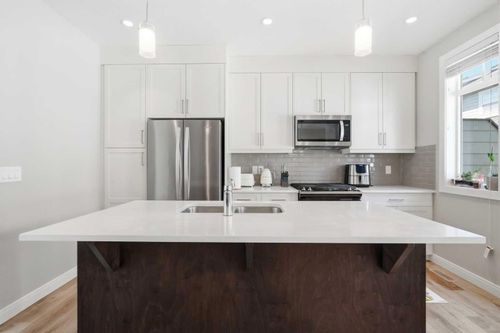 312 Wentworth Row Sw, Calgary, AB, T3H1W7 | Card Image