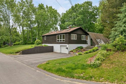 40 Paugus Street, Laconia, NH, 03246 | Card Image