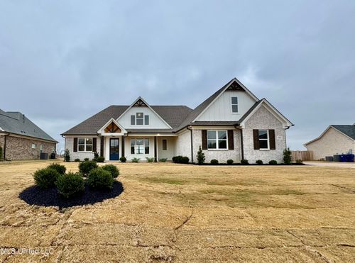 1762 Bakersfield Way, Nesbit, MS, 38651-2521 | Card Image