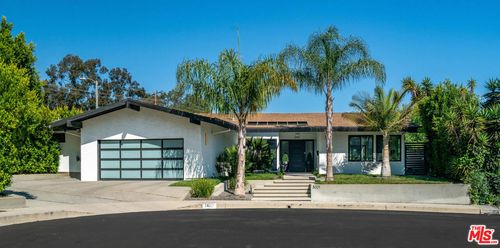 3001 Dona Nenita Pl, Studio City, CA, 91604-4329 | Card Image
