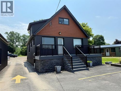 448 Grand Ave E, Chatham, ON, N7L1X3 | Card Image
