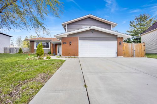 358 Tarrington Way, Bolingbrook, IL, 60440-2216 | Card Image