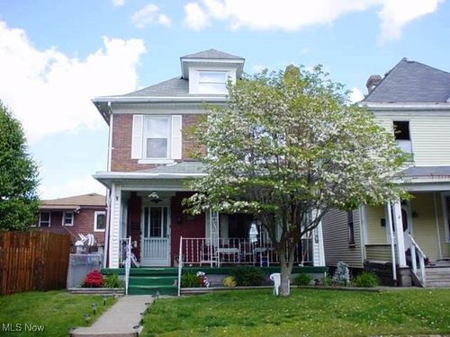 524 Grant St, Newell, WV, 26050-1208 | Card Image