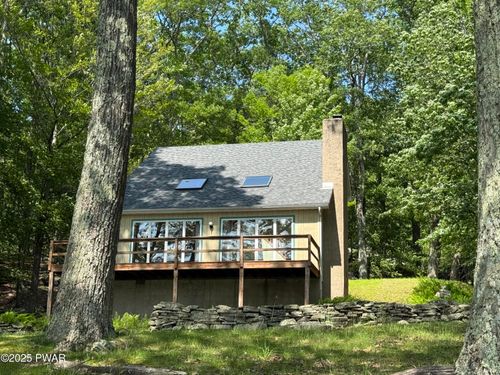 113 E Shore Dr, Hawley, PA, 18428-8256 | Card Image