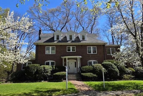 24 Radcliffe Rd, Waban, MA, 02468-2222 | Card Image