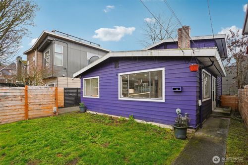 1609 E Alder St, Seattle, WA, 98122-5622 | Card Image