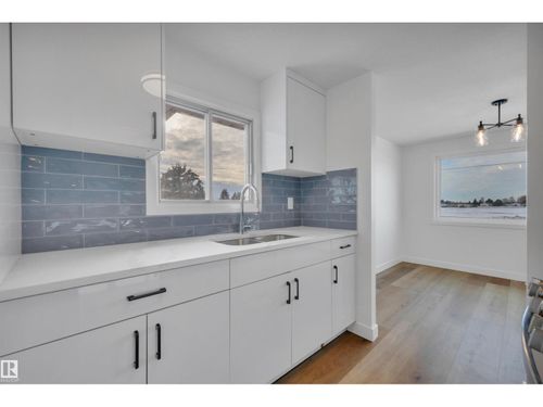 5021 46 Ave, Calmar, AB, T0C0V0 | Card Image