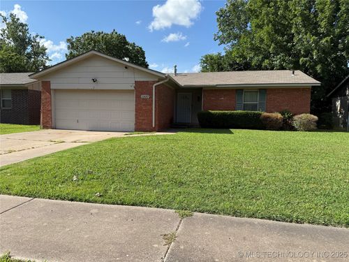 11437 E 37th Pl, Tulsa, OK, 74146-2810 | Card Image