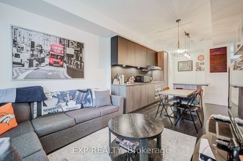 209-223 St Clair Ave W, Toronto, ON, M4V0A5 | Card Image