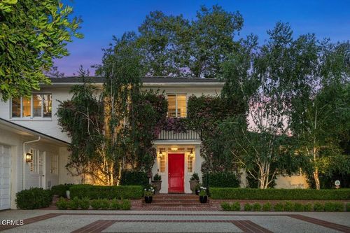 320 N San Rafael Ave, Pasadena, CA, 91105-1258 | Card Image