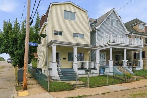136 Dilworth St, Pittsburgh, PA, 15211-1830 | Card Image