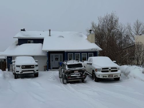 185 Oaks Bay, Fort Mcmurray, AB, T9K1P9 | Card Image