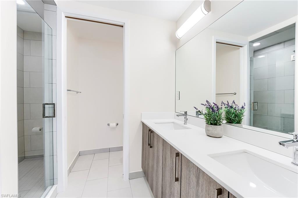 Residential Lease in BONITA SPRINGS 4