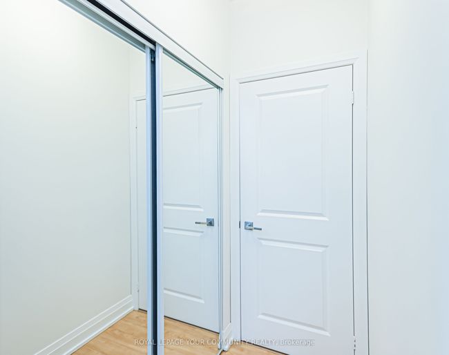 202 - 85 N Park Rd, Condo with 2 bedrooms, 1 bathrooms and 1 parking in Vaughan ON | Image 9