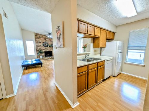 unit-1903-10555 Turtlewood Ct, Houston, TX, 77072-2730 | Card Image