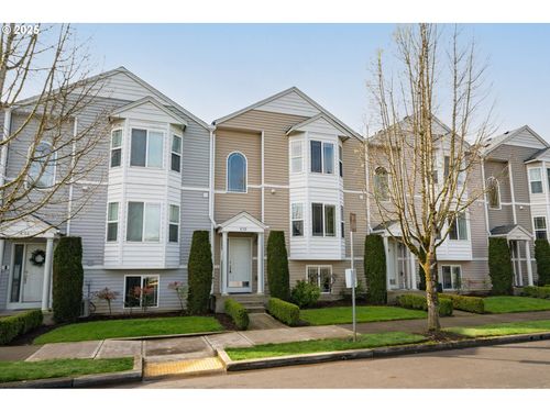 5700 Ne 82nd Ave, Vancouver, WA, 98662-9428 | Card Image