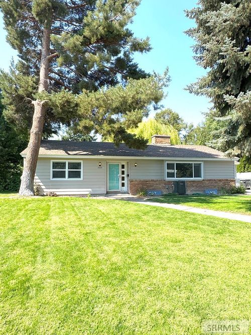 2820 E Morningside Dr, Idaho Falls, ID, 83402-4624 | Card Image