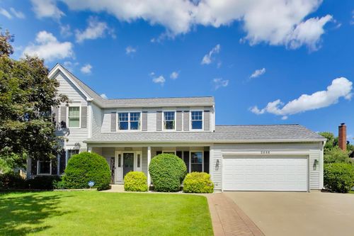 2446 Lawson Blvd, Gurnee, IL, 60031-4808 | Card Image