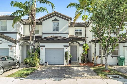 7713 Nw 114th Path, Doral, FL, 33178-1383 | Card Image