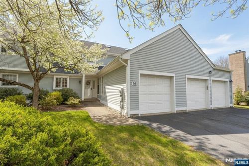 16 Cable Ct, Montville, NJ, 07045-9460 | Card Image