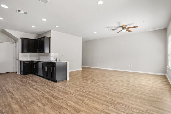 APT-2903 - 516 E Slaughter Ln, Condo with 2 bedrooms, 3 bathrooms and 2 parking in Austin TX | Image 7