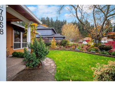 7058 Sw 181 St Pl, House other with 3 bedrooms, 2 bathrooms and 2 parking in Beaverton OR | Image 3