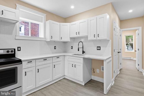 2-2839 N 9th St, PHILADELPHIA, PA, 19133-2043 | Card Image