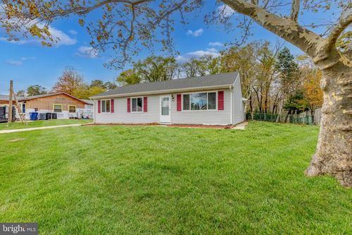 207 Coville Dr, BROWNS MILLS, NJ, 08015-3727 | Card Image