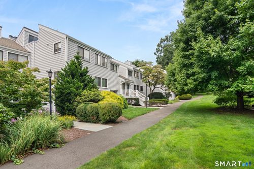173-173 Rowayton Woods Dr, Norwalk, CT, 06854-3943 | Card Image