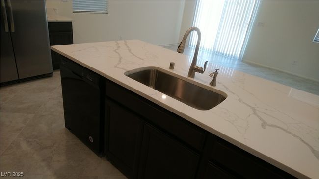 5658 Autumn Cliffs Way, House other with 5 bedrooms, 3 bathrooms and null parking in Las Vegas NV | Image 7