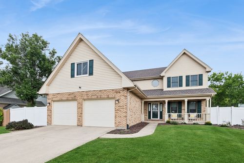 781 Wellington Pkwy, New Lenox, IL, 60451-9551 | Card Image