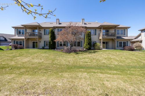 N55W17164 Ravenwood Drive, Menomonee Falls, WI, 53051 | Card Image