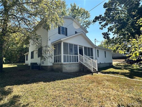 604 S Elmer St, Salem, MO, 65560-2308 | Card Image