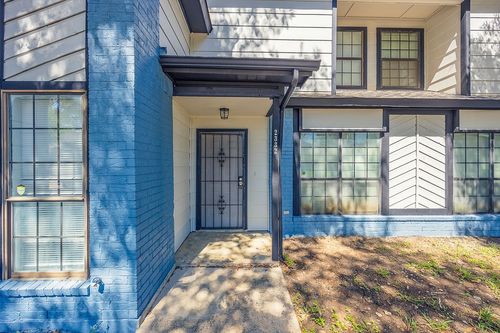 2332 Sherry St, Arlington, TX, 76014-1908 | Card Image