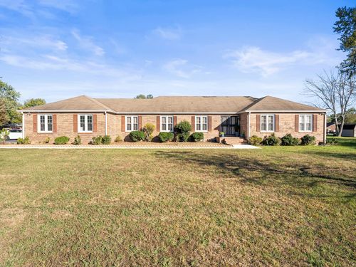 104 Twelve Oaks Rd, Tullahoma, TN, 37388-4941 | Card Image