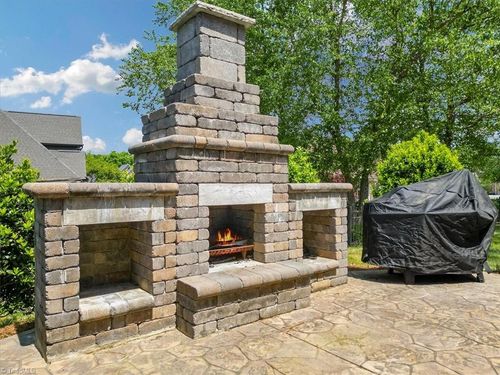 37 Wexford Cir, Thomasville, NC, 27360-4980 | Card Image