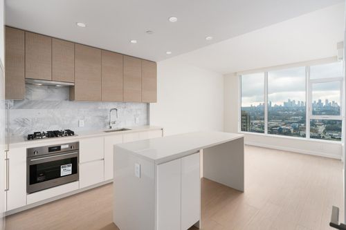 3201-4168 Lougheed Highway, Burnaby, BC, V5C0N9 | Card Image