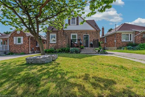 43 Woodbridge Rd, Hamilton, ON, L8K3C8 | Card Image