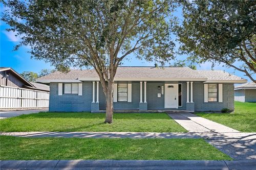 4013 Kingston Dr, Corpus Christi, TX, 78411-5016 | Card Image
