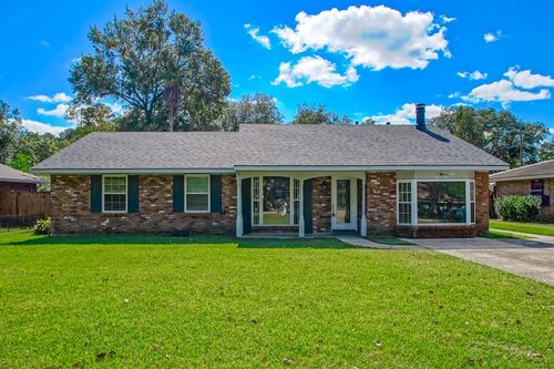 308 Robinhood Dr, Covington, LA, 70433-4763 | Card Image