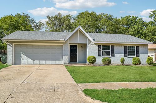 313 Meadowcreek Ln, Garland, TX, 75043-2940 | Card Image