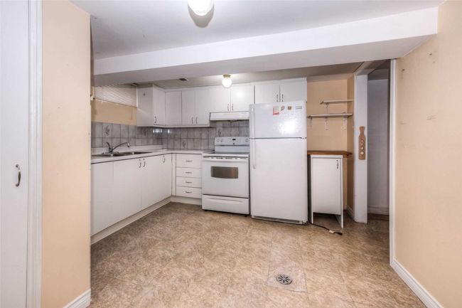 20 Lamella Rd, House other with 3 bedrooms, 2 bathrooms and 5 parking in Etobicoke ON | Image 27