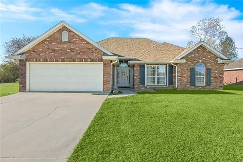 328 Aspen Dr, Raceland, LA, 70394-3863 | Card Image